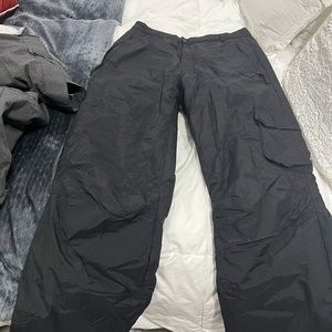 Skiing pants